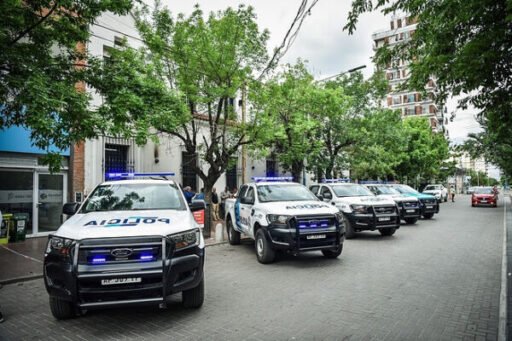 Escobar incorpora cuatro patrulleros y un móvil de prevención
