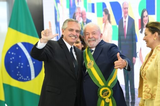 El presidente Alberto Fernández asistió al Palacio de Planalto para presenciar el cambio de mando y entrega de la banda presidencial del tercer mandato como jefe de Estado de Brasil de Luiz Inácio Lula da Silva