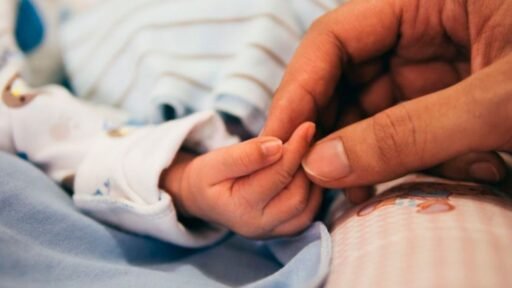 La mortalidad infantil descendió al valor más bajo de la historia del país